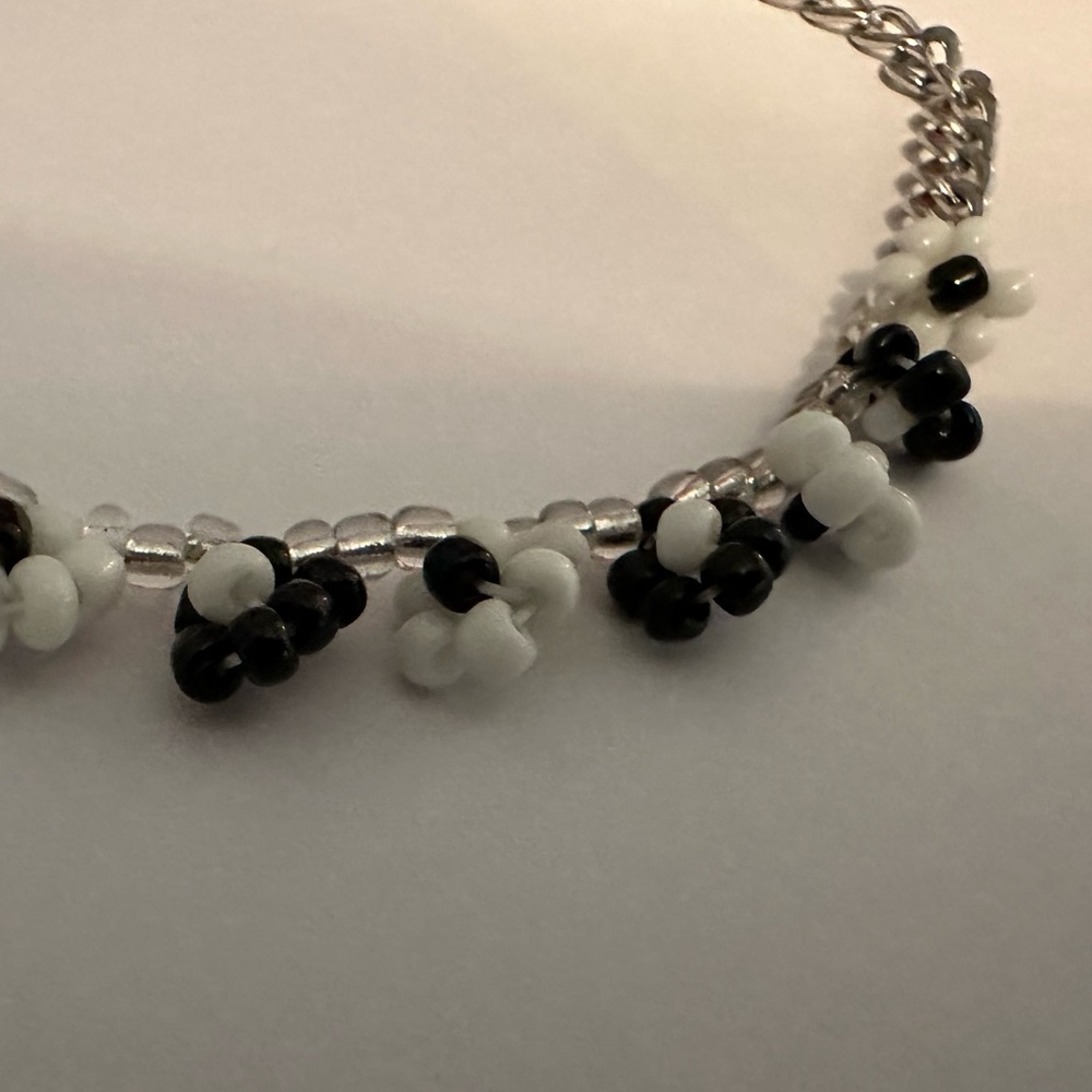 "Daisy Chain" Chain - Picture 5 of 6